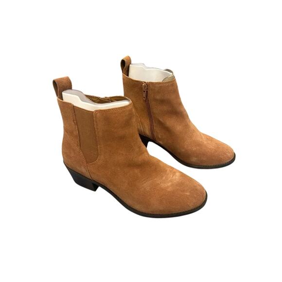Vionic Suede Brown Booties 7 Wide - Picture 1 of 8